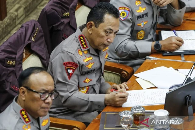 BC News : Komisi III Sepakat Polri Tetap di Bawah Presiden, Revisi UU Polri Segera Dibahas